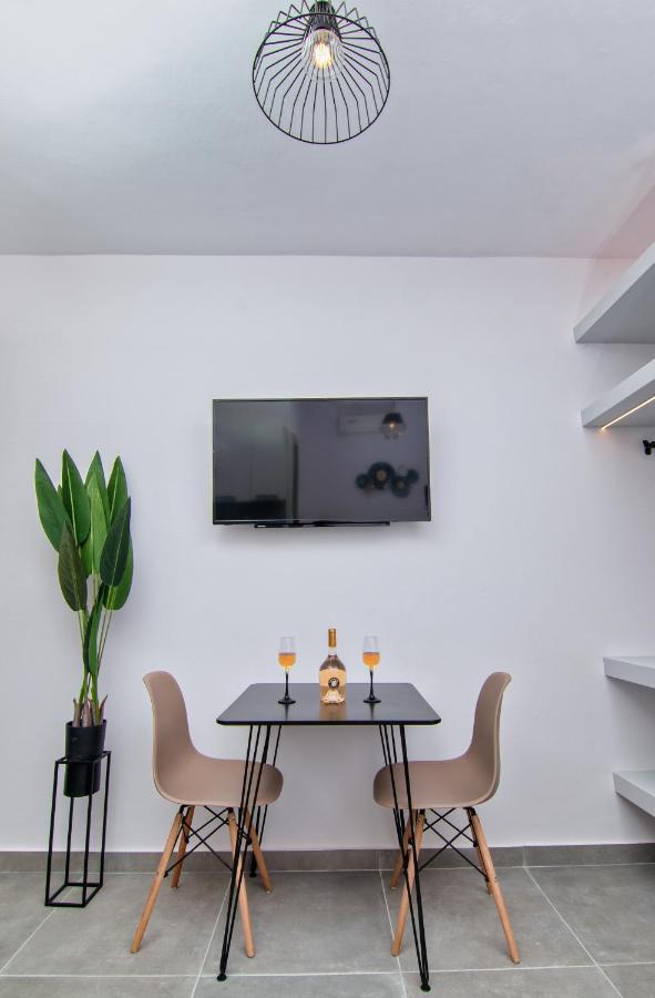 Luxury Apartment In The Center Rhodes City Bagian luar foto