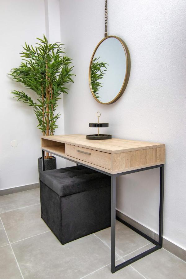 Luxury Apartment In The Center Rhodes City Bagian luar foto